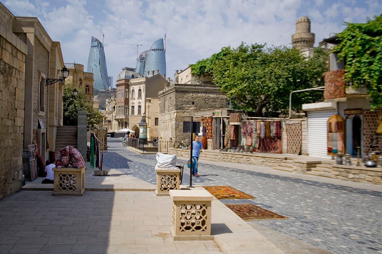 ירושה ותכנון עיזבון לבעלי נכסים זרים באזרבייג'ן